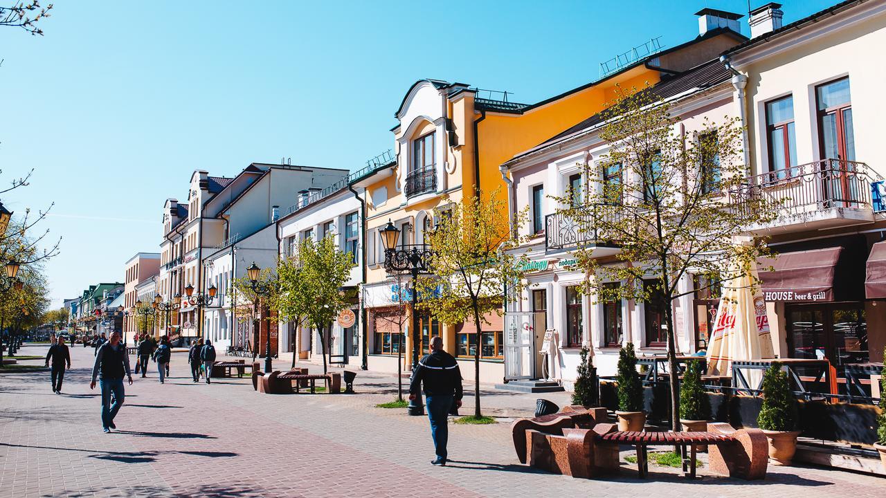 Vladimirskie Apartamenty In Center Of Breszt Kültér fotó